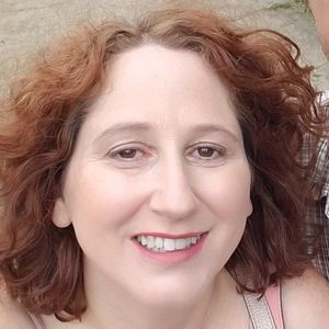 Meet your Posher, Angie